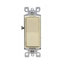 Leviton 15A 3-Way Decora Switch - Ivory