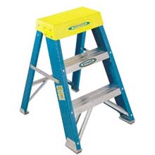 Werner 2' Fiberglass Step Stool - 250lb Capacity